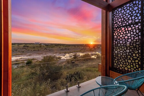 Pedernales River Guesthouses - PONDER