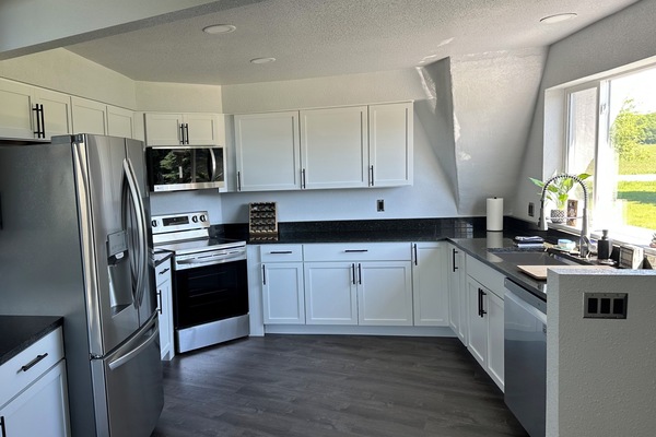 Refrigerador, microondas, horno, placa de cocina