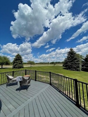 Terrace/patio - Charming dome house - 4-bedroom house with WiFi and AC in enjoyable Plymouth (Plymouth)