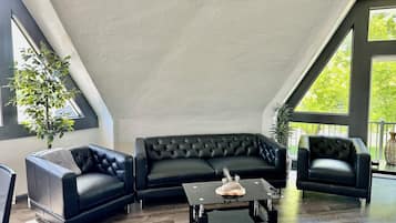 Smart TV, chimenea y videojuegos