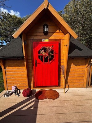 Premium Apartment, Private Bathroom, Courtyard View (Sleeps 2-6 - Mezzanine) | Exterior - Woods Meadow Glamping (West Malling)