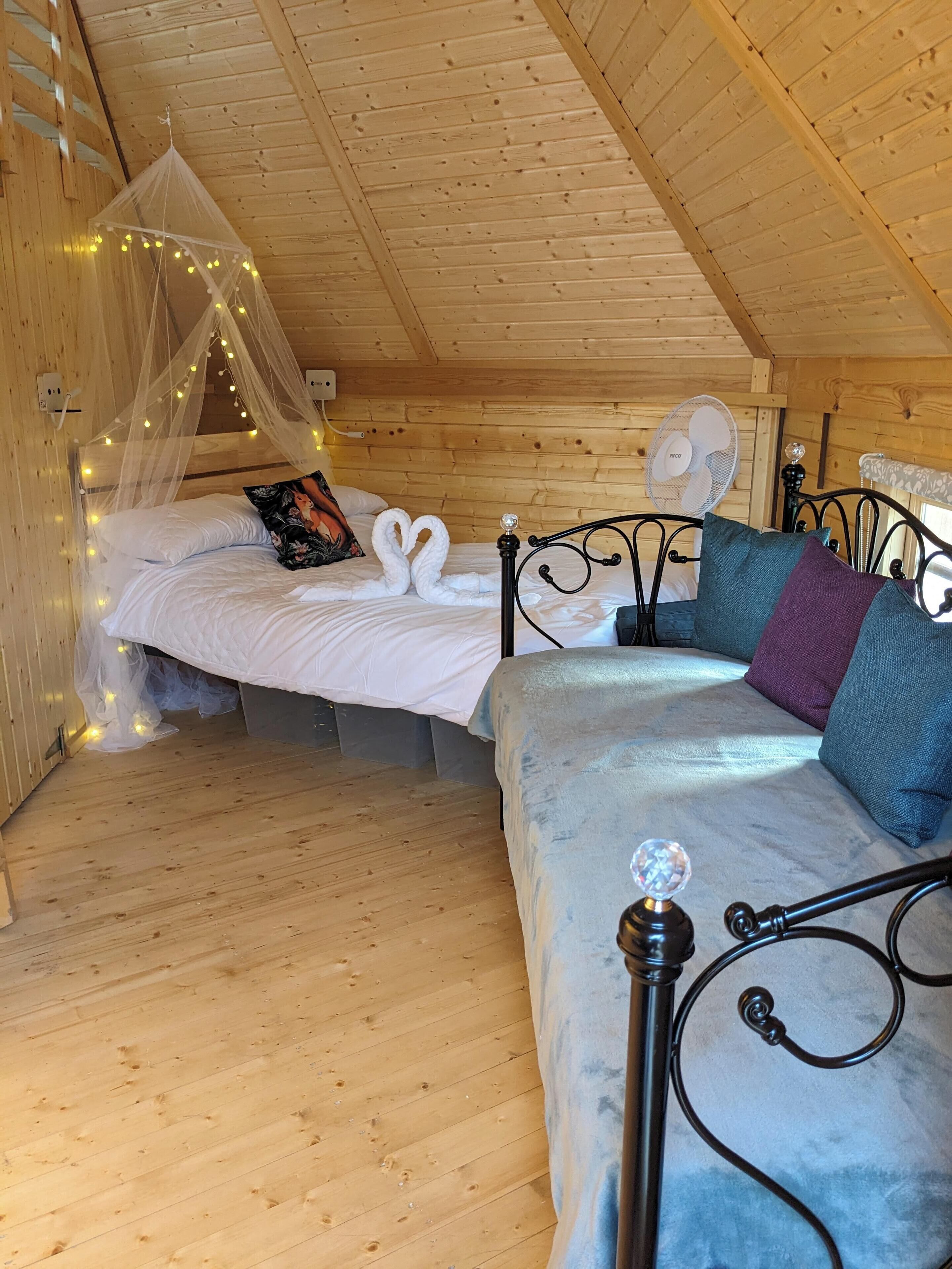 Romantic Cabin, Multiple Beds, Kitchenette, Garden View | Premium bedding, blackout drapes, iron/ironing board, free WiFi