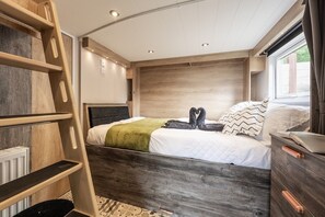 럭셔리 아파트, 전용 욕실, 마당 전망 (Sleeps 2-6 Private Hottub) | 내부