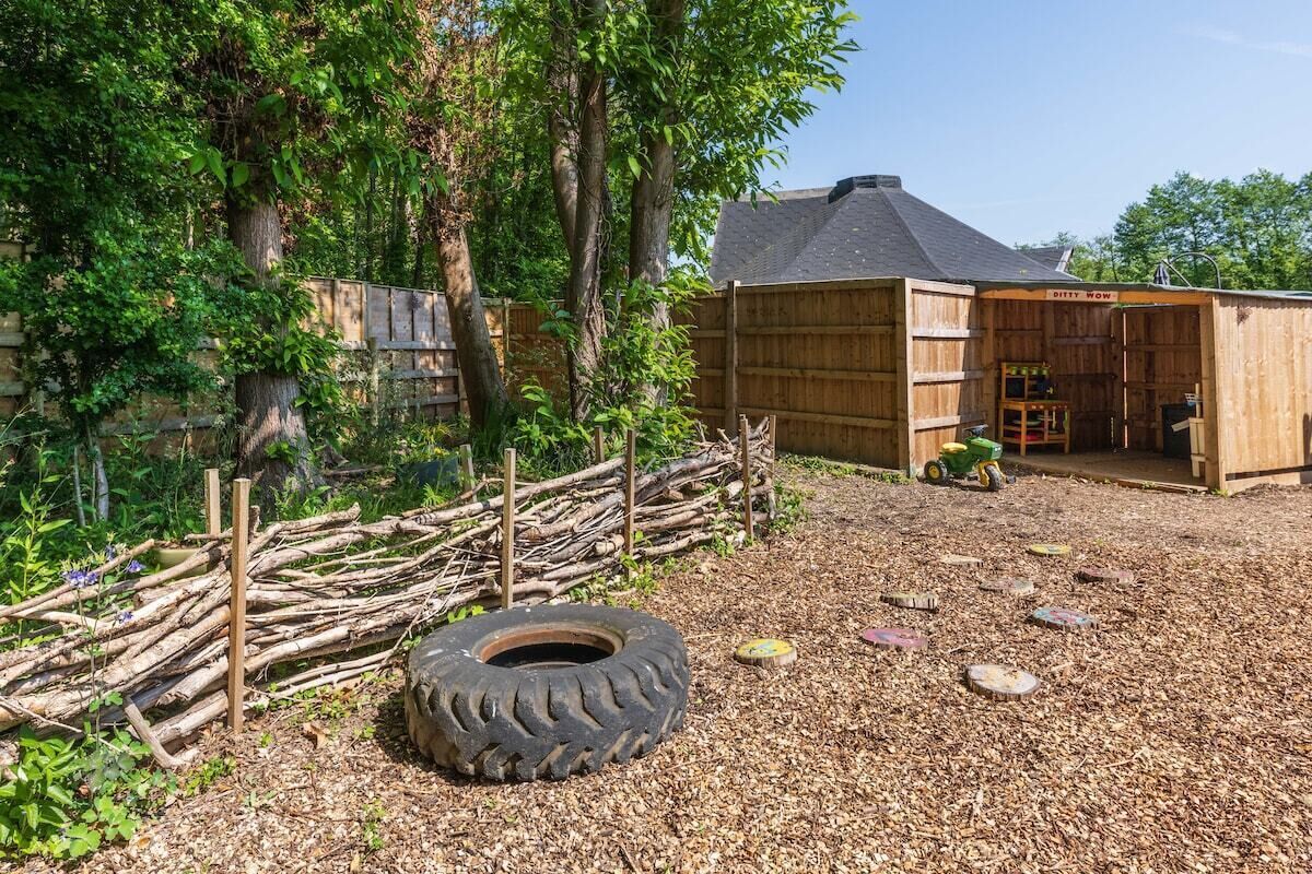 Exclusive House, Private Bathroom, Courtyard View (Sleeps 2-6 - firepit BBQ) | Garden