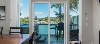 Lakefront Townhome with Dock on Devils Lake