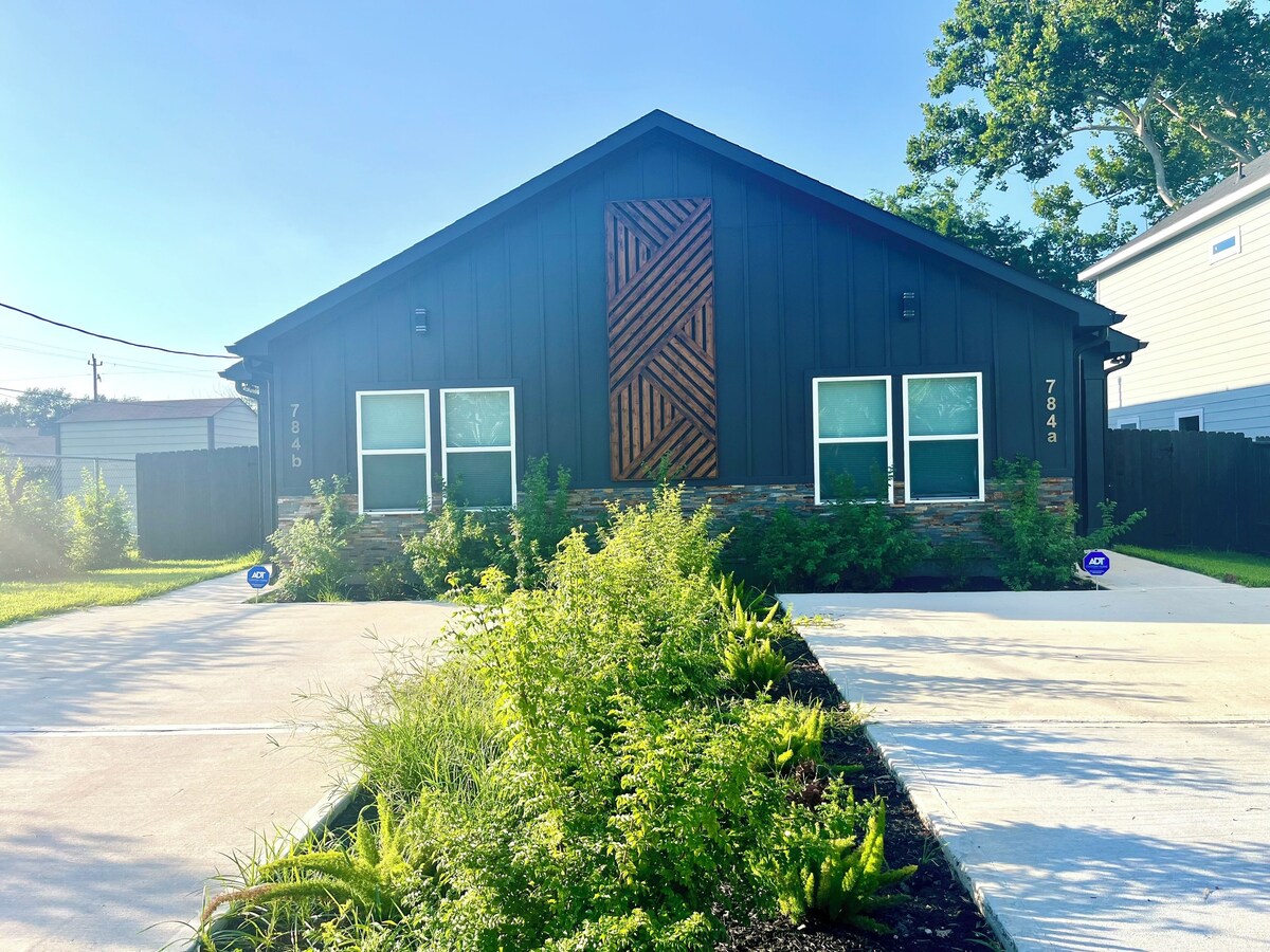 Photo 12 of 3-bedroom vacation home just 13 minutes from Minute Maid Park
