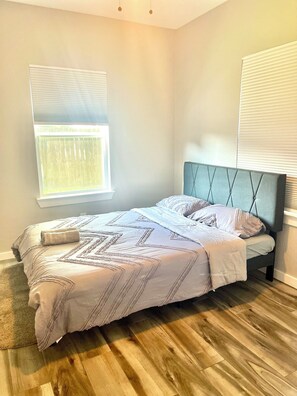 3 Schlafzimmer, Bügeleisen/Bügelbrett, kostenloses WLAN, Bettwäsche