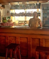 Bar (en la propiedad)
