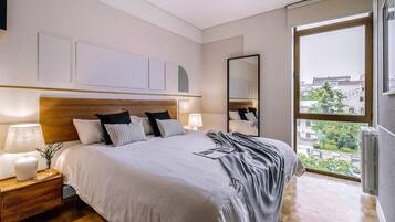 3 slaapkamers, een strijkplank/strijkijzer, wifi, beddengoed