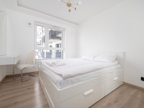1 chambre, fer et planche à repasser, Wi-Fi, draps fournis