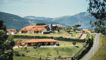 Fachada de la propiedad