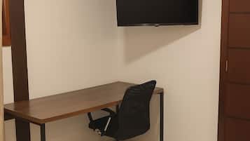 Kamar Double Tradisional, Beberapa Tempat Tidur | 3 kamar tidur dan Wi-Fi gratis