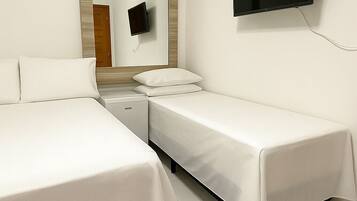 Kamar Double Tradisional, Beberapa Tempat Tidur | 3 kamar tidur dan Wi-Fi gratis