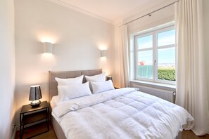 2 bedrooms, iron/ironing board, WiFi, bed sheets - Ostseeglück - Ostseeglück Timmendorfer Strand Niendorf - Traumhafte Direkte Strandlage (Timmendorfer Strand)