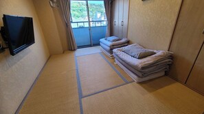 Interior - Want to explore Kyotos most lively area Gion o / Kyoto Kyōto (Kyoto)