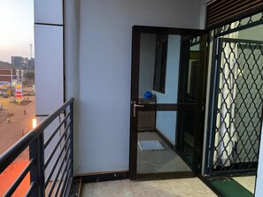 Exterior detail - Serene Home (Kampala)