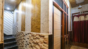 Lobby - Fabexpress Raghunandan Inn (Faizabad)