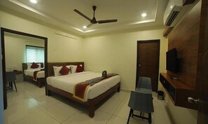 Deluxe Room | Egyptian cotton sheets, premium bedding, in-room safe, free WiFi