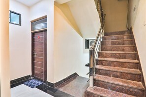 Lobby - Fabexpress Siya (Faizabad)