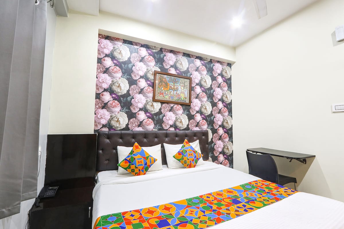 Deluxe kamer | Lakens van Egyptisch katoen, luxe beddengoed, een kluis op de kamer
