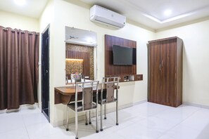 Interior - Fabhotel Heritage I (Durg)