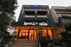 Exterior - FabHotel La Serene NFC (New Delhi)