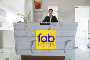 Reception - Fabhotel Prime Athiti Delight Stay (Pune)