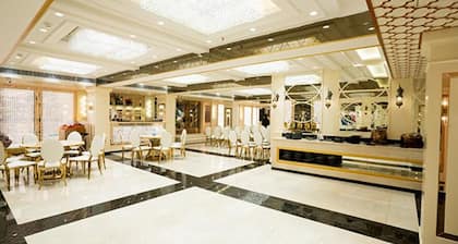 Oriva Vinflora Residency