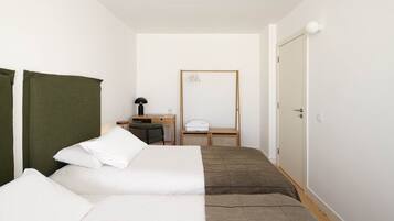 1 slaapkamer, een bureau, internet, beddengoed