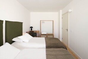 1 dormitorio, escritorio, Internet y ropa de cama