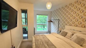 1 bedroom, iron/ironing board, free WiFi, bed sheets