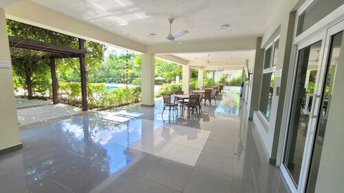 Con piscina a 10 minutos del aeropuerto