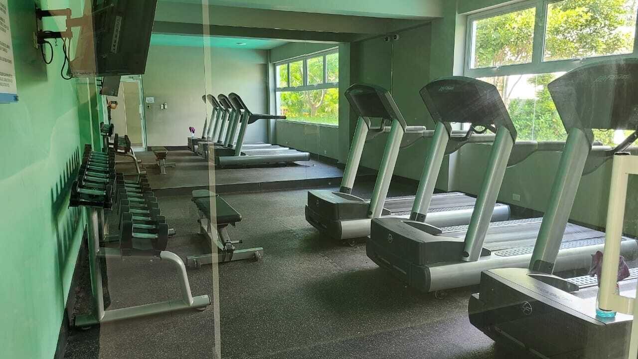 客室内のダイニングエリア