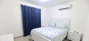 3 bedrooms, desk, laptop workspace, blackout curtains - Con piscina a 10 minutos del aeropuerto (Santiago de los Caballeros)