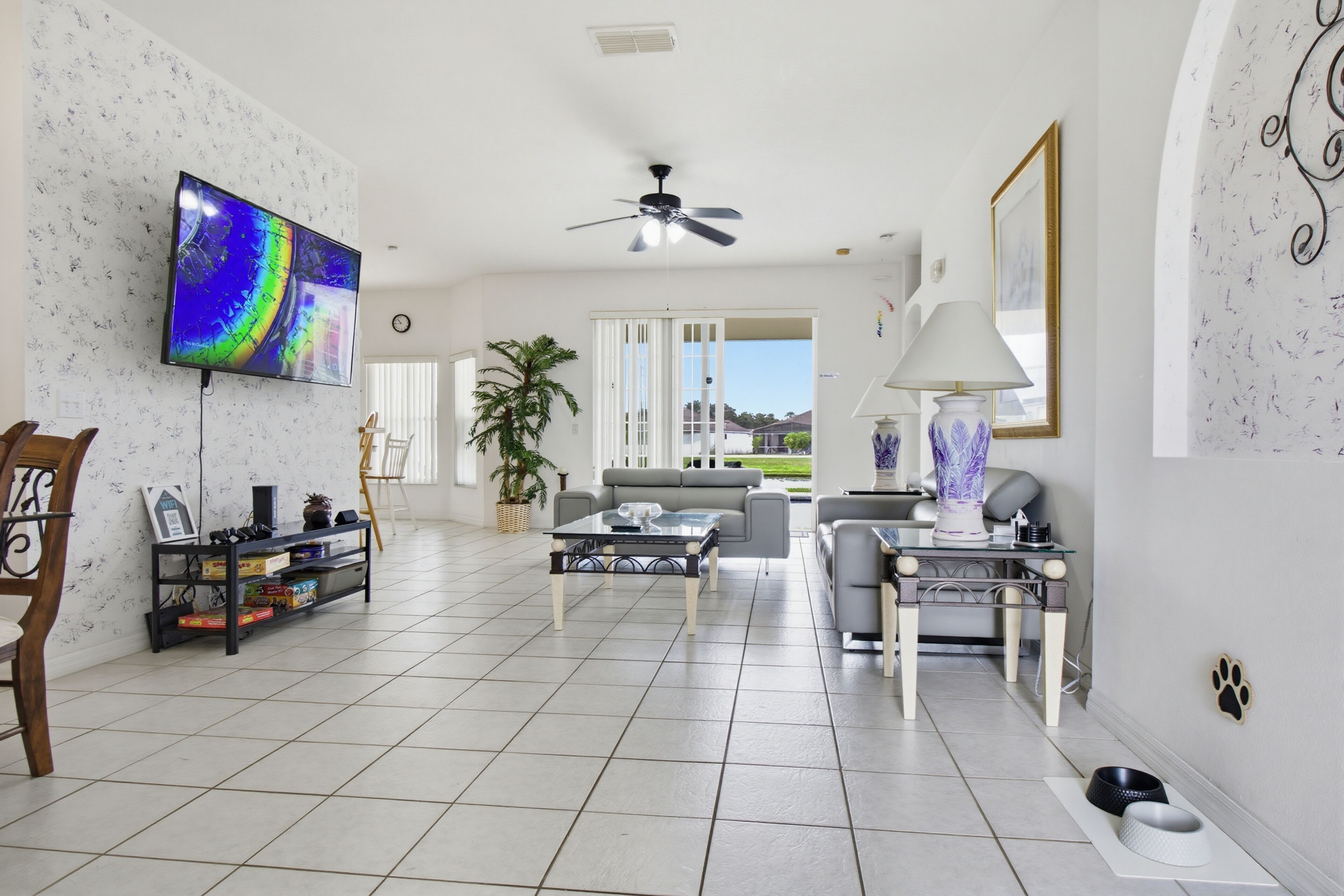 Smart TV, video games