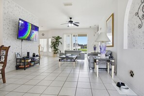 Smart TV, video games