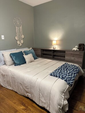 3 bedrooms, WiFi, bed sheets