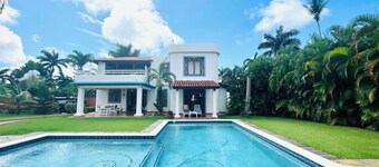 Villa Jeff & Jyps, 2 Chambres, Piscine, 2 min de la Plage