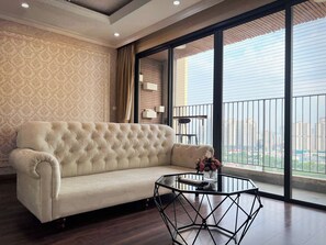 Familie appartement | Hypoallergeen beddengoed, individueel gemeubileerd, een bureau