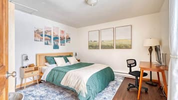 2 quartos, ferros/tábuas de passar roupa, Wi-Fi, roupa de cama