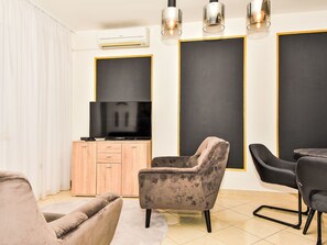 TV - Maldini by Interhome (Zadar/Sukošan)