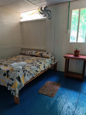 5 bedrooms, iron/ironing board, WiFi, bed sheets - Casa Hotel Rodeadas de la Naturaleza y Voses Silvestre, Amaneces con Aves , 🙉 (Puerto Narino)