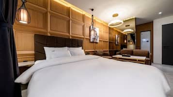 Family Double Room | Individually decorated, individually furnished, free WiFi, bed sheets