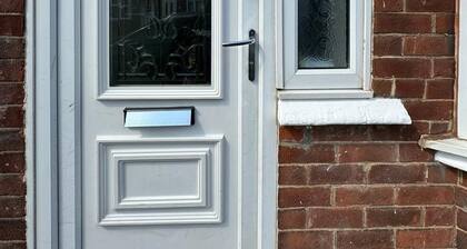 Hartlepool - 2 bedroom - near seaside - Sleeps 5