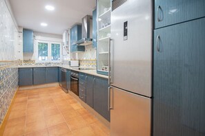 微波炉、烤箱、炉灶、洗碗机