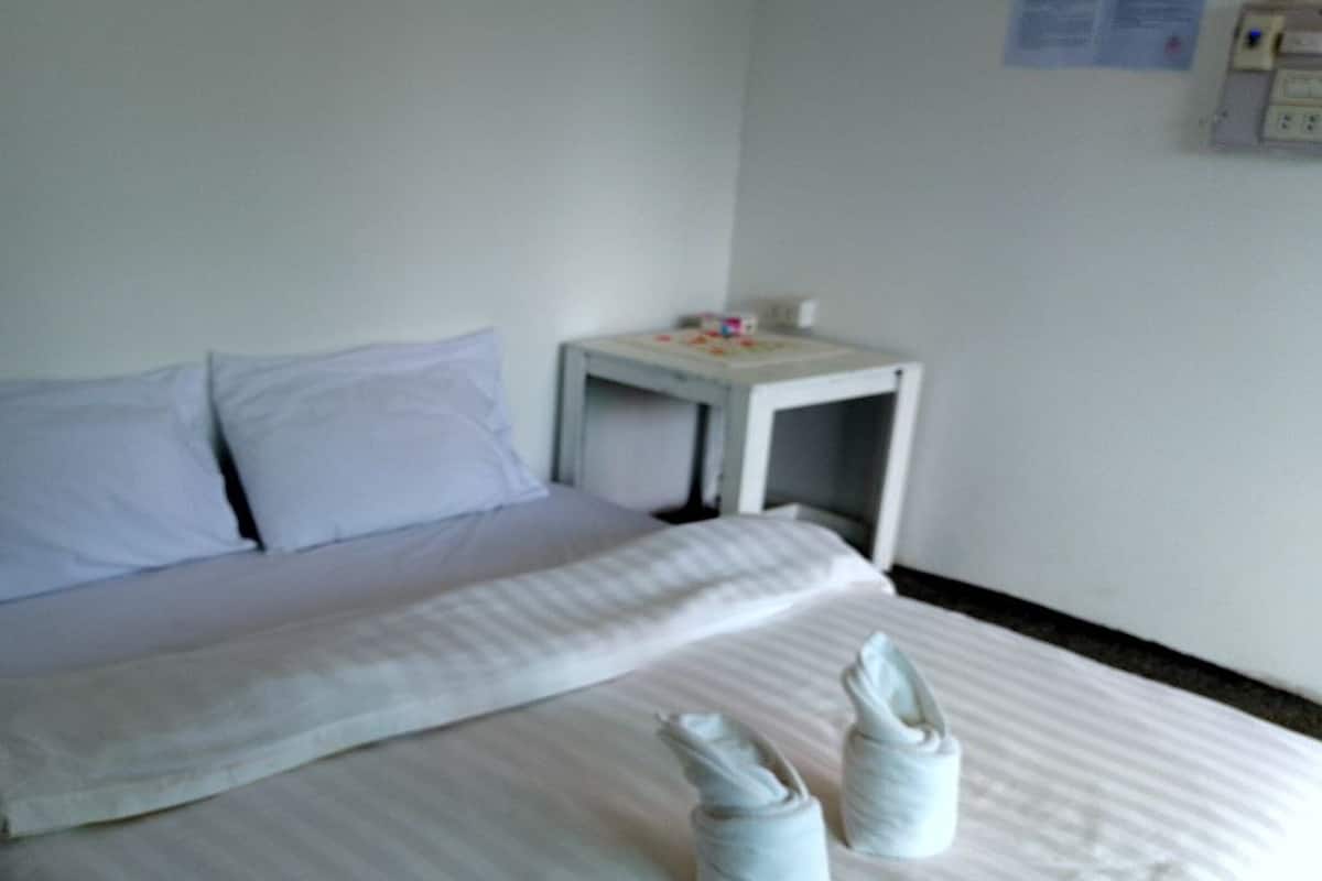 Standard Double Bungalow | 1 bedroom, desk, bed sheets
