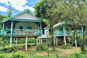 Superior Twin Bungalow | Terrace/patio