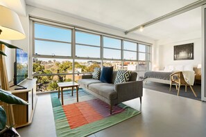 Apartment | 1 bedroom - Sun Drenched Apartment in Darlinghurst (Darlinghurst)