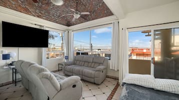 3 Schlafzimmer, Zimmersafe, Bügeleisen/Bügelbrett, Reisekinderbett