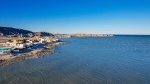 Nær stranden